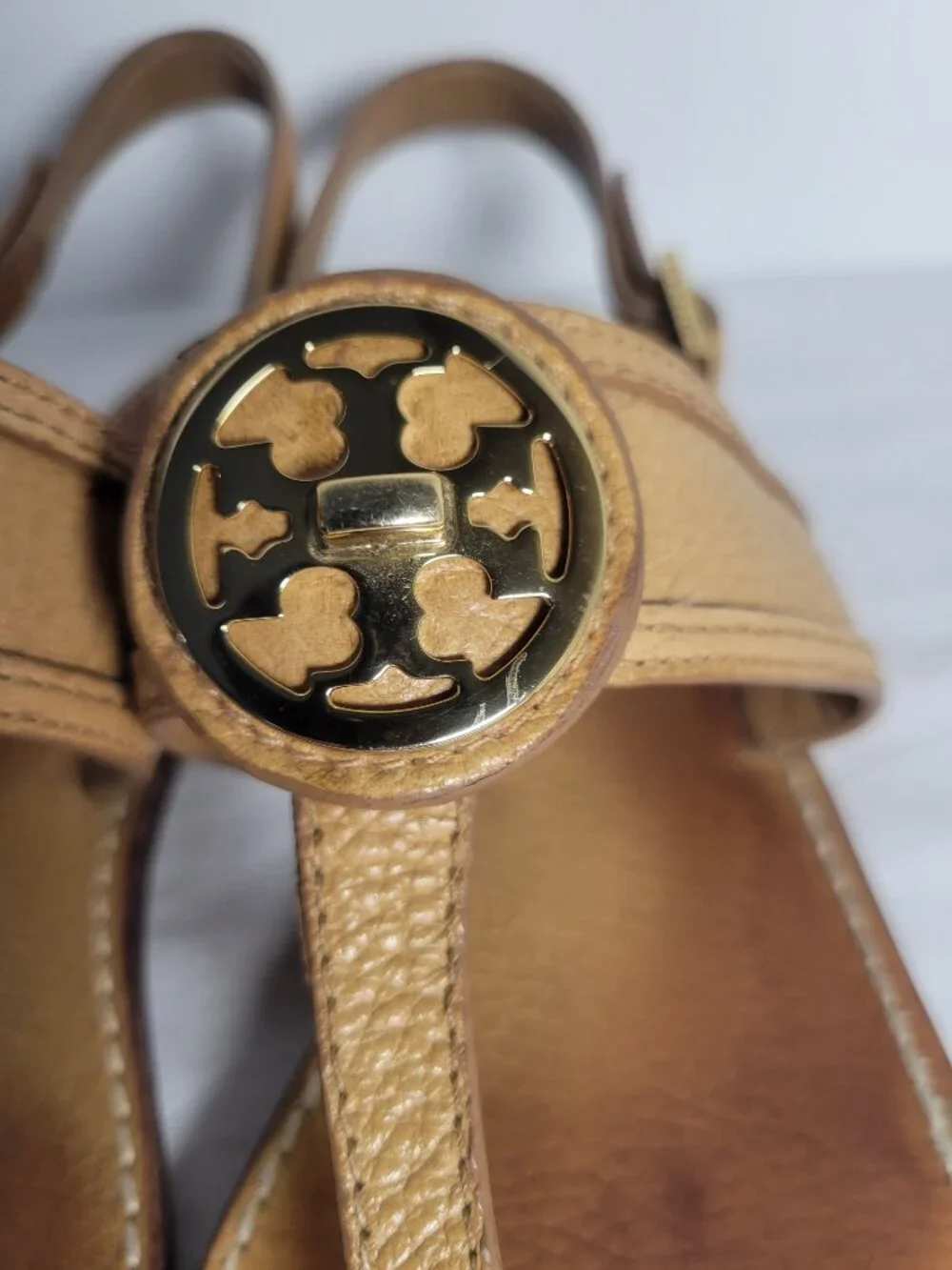 Tory Burch T Logo Leather Thong Sandals Tan Gold Women's Size 9